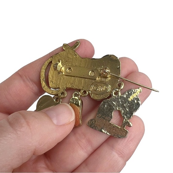 Vintage DM Sewing Seamstress Crafter Dangle Charm Brooch - Picture 8 of 10